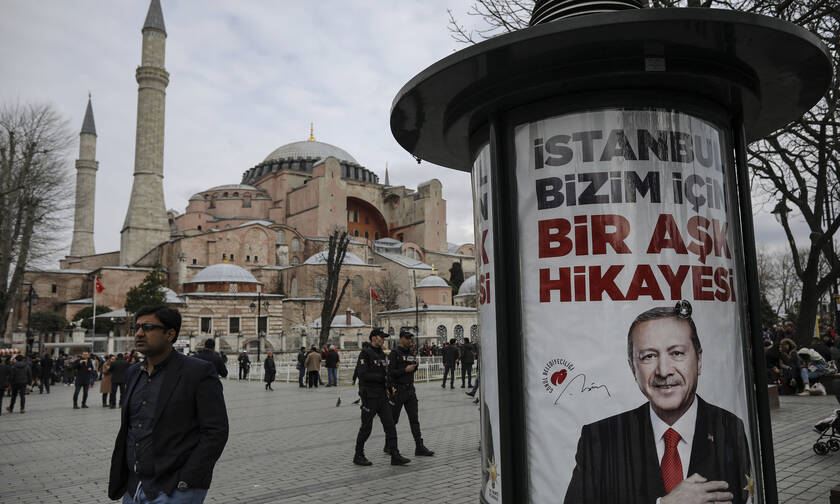 Επιμένει ο Ερντογάν: Η Αγιά Σοφιά θα γίνει τζαμί μετά τις εκλογές