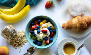 Δεν ξέρεις τι να φας για πρωινό; Δες 10 τροφές για να ξεκινήσεις τη μέρα σου