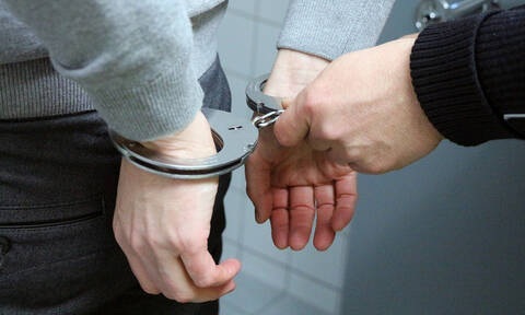 Ηγουμενίτσα: Συνελήφθη με περισσότερα από 300.000 ναρκωτικά χάπια! (pics)