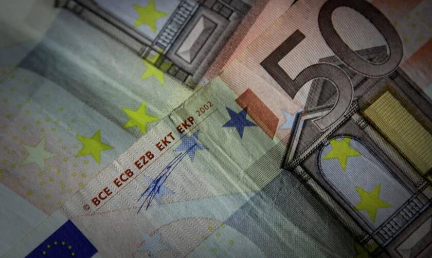 Νέο μηνιαίο επίδομα 100 ευρώ - Δες ΕΔΩ αν το δικαιούσαι