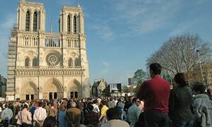 Παναγία των Παρισίων: Εννέα αιώνες ιστορίας καταστράφηκαν σε λίγα λεπτά 