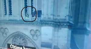 Παναγία των Παρισίων: Θρίλερ με βίντεο - Άγνωστος μέσα στο ναό την ώρα της φωτιάς