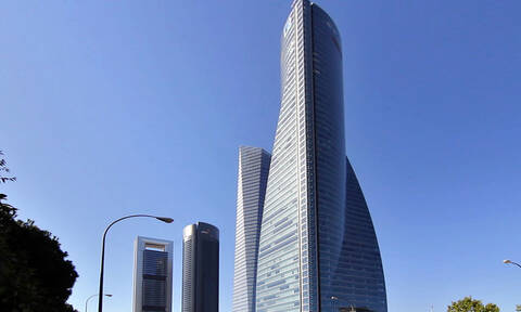 Μαδρίτη: Φάρσα το τηλεφώνημα για βόμβα στον ουρανοξύστη