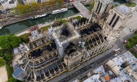 Παναγία των Παρισίων: Σχέδιο να χτιστεί ξύλινος ναός στο προαύλιο