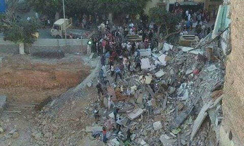 Αλγερία: Ξεκληρίστηκε πενταμελής οικογένεια σε κατάρρευση κτηρίου (vids)