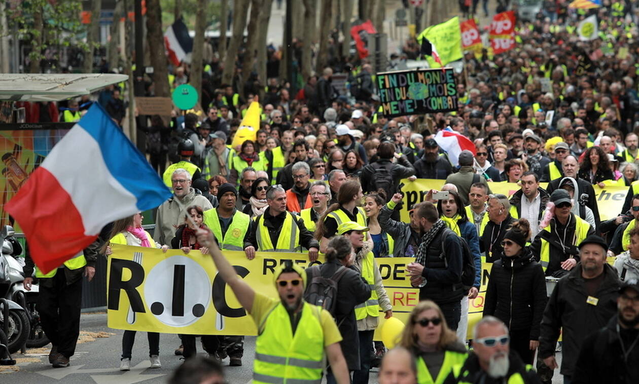 Γαλλία - «Κίτρινα Γιλέκα»: Επεισόδια έξω από το Ευρωκοινοβούλιο στο Στρασβούργο (pics+vid)