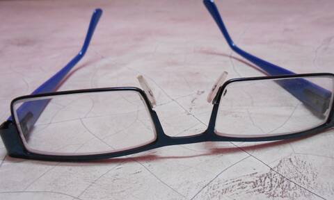 «Έξυπνα γυαλιά» για ηλικιωμένους εργαζόμενους με προβλήματα όρασης