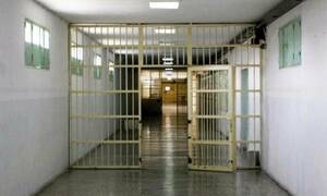 Χανιά: Εξέγερση κρατουμένων στις φυλακές Αγιάς
