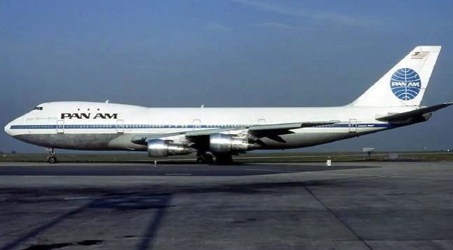 Μια Pan Am Boeing 747-121, παρόμοιο με το αεροσκάφος της τραγωδίας