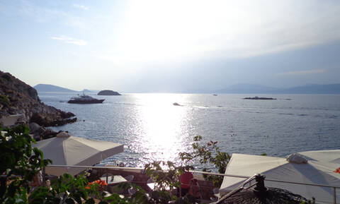 Αυτή είναι η ομορφότερη ελληνική παραλία σύμφωνα με το Forbes (photos)