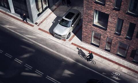 Volvo & POC: Το πρώτο crash test στον κόσμο για κράνη ποδηλάτου!