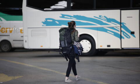 Πρωτοφανές: Οδηγός ΚΤΕΛ κατέβασε 16χρονους γιατί λέρωσαν το λεωφορείο