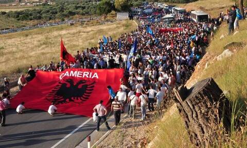 Σε κρίση η Αλβανία -«Eκστρατεία» κατά της Ελλάδας από τους Τσάμηδες