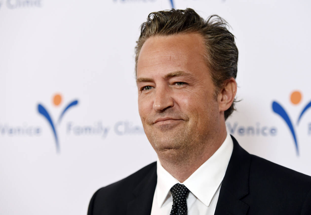 Matthew Perry: Leben, Karriere und Vermächtnis eines Schauspielers
