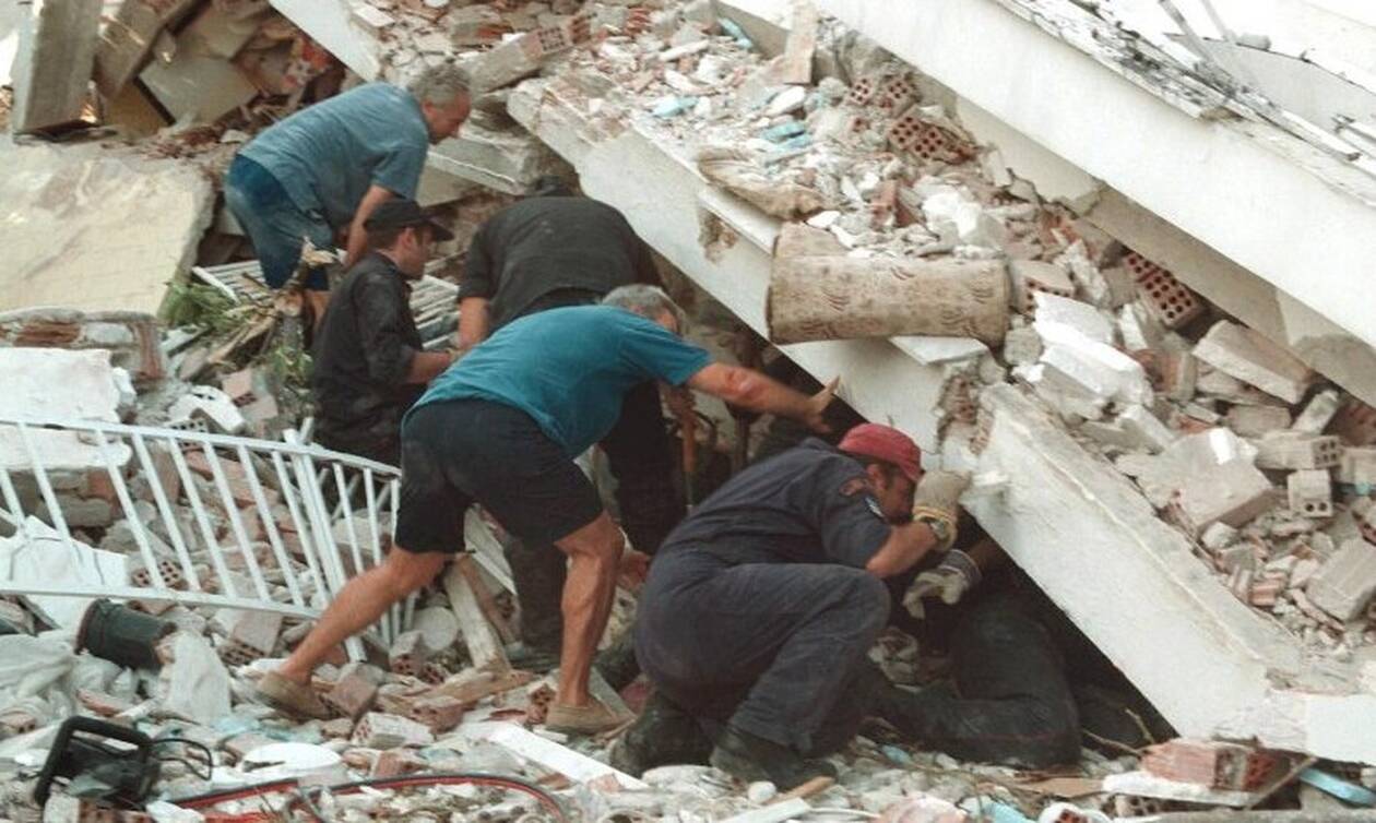 Tremblement de terre AthÃ¨nes: Partout mort et destruction - Souvenirs de la tragÃ©die de 1999