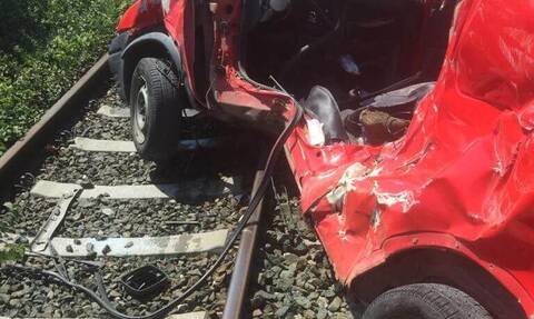 Σοβαρό τροχαίο στη Φλώρινα: Τρένο συγκρούστηκε με αυτοκίνητο (pics)