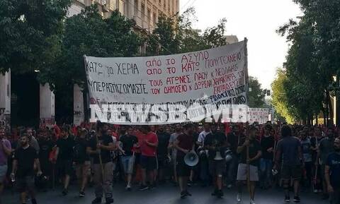 Συλλαλητήριο στο κέντρο της Αθήνας για το πανεπιστημιακό άσυλο (pics)