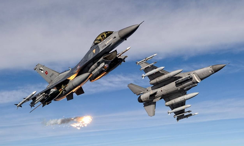 Συναγερμός στο Αιγαίο: Εικονική αερομαχία και νέες παραβιάσεις από τουρκικά μαχητικά