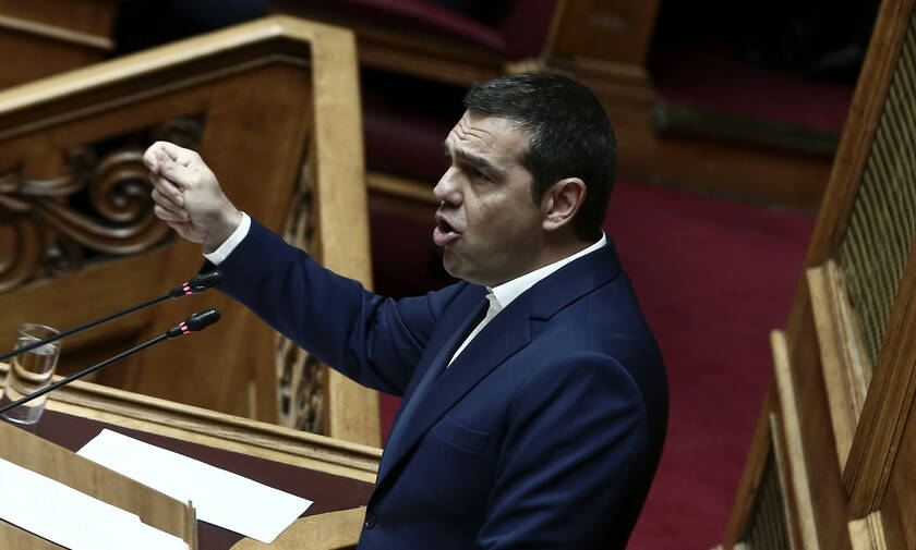 Χαμός στη Βουλή: Έξαλλος ο Τσίπρας - Δείτε τι συνέβη