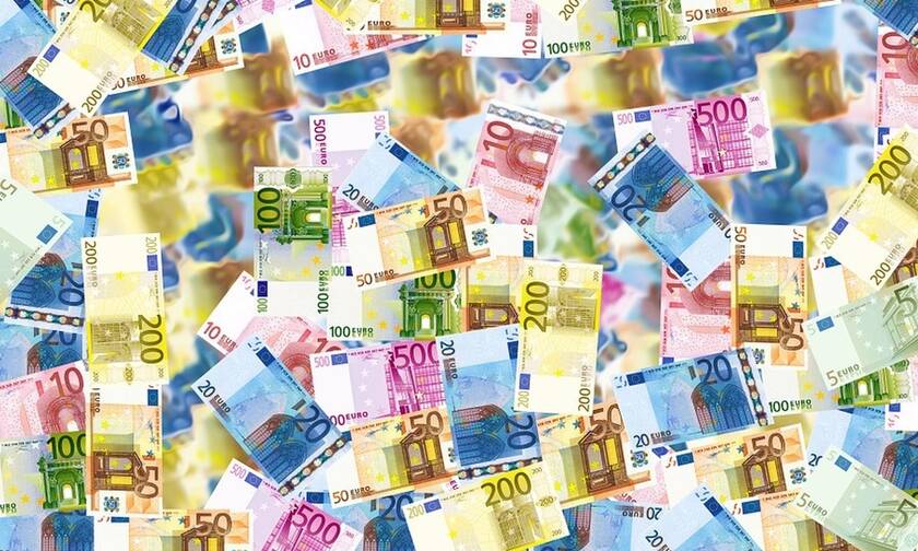 Έρχεται «ζεστό» χρήμα τις επόμενες ημέρες: Πότε θα πληρωθούν  συντάξεις και επιδόματα 