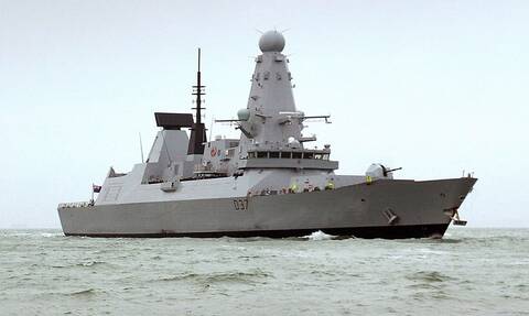 Το βρετανικό Πολεμικό Ναυτικό στέλνει ένα ακόμη πλοίο στον Κόλπο