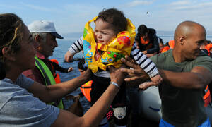 Καραβάνια προσφύγων από Τουρκία στα ελληνικά νησιά - Κρίσιμο ΚΥΣΕΑ στο Μαξίμου