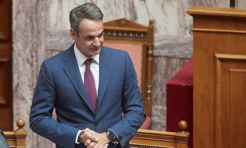 Βουλή LIVE: Η ώρα πρωθυπουργού - Ο Μητσοτάκης απαντά στον Βαρουφάκη για το προσφυγικό