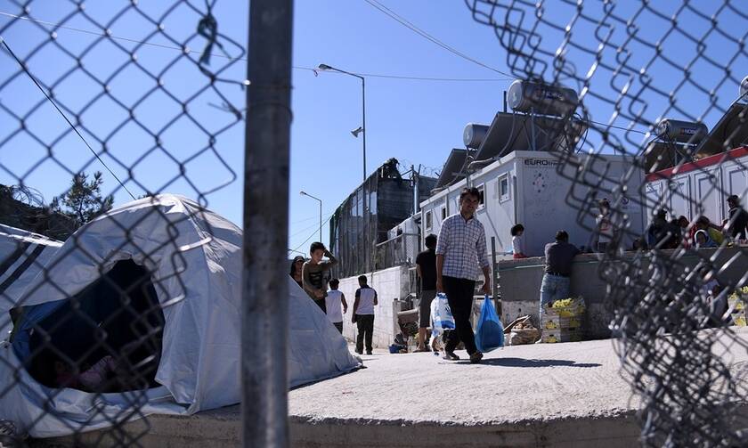 Ασφυκτική η κατάσταση στη Μυτιλήνη: Πάνω από 13.000 πρόσφυγες και μετανάστες στη Μόρια