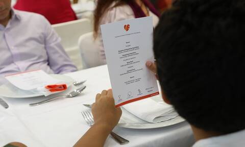 Η οργάνωση «Άρτος και Αγάπη» και ο Δήμος Αμαρουσίου διοργάνωσαν γεύμα κοινωνικοποίησης 