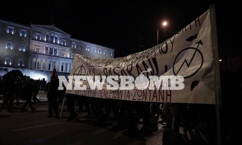 Επέτειος Γρηγορόπουλου: Χιλιάδες κόσμου διαδήλωσαν για τον Αλέξη - Ειρηνική η πορεία στην Αθήνα