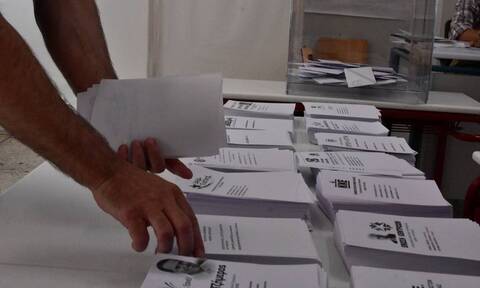 Ψήφος Ελλήνων εξωτερικού: Πότε ξεκινούν οι αιτήσεις 