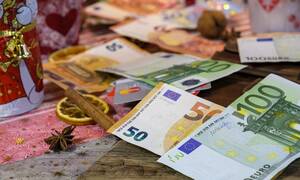 Κοινωνικό μέρισμα 2019: Το δικαιούμαι; Η αίτηση και οι παγίδες - Πώς θα πάρετε τα 700 ευρώ