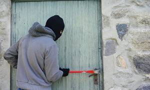 Θεσσαλονίκη: «Μυθικός» κλέφτης μπούκαρε σε σπίτι – Δεν θα πιστέψετε τι έκλεψε (pics)