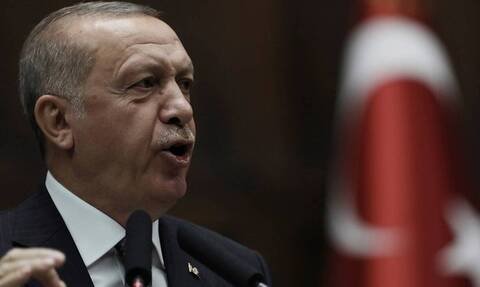 Οργισμένος ο Ερντογάν απειλεί τις ΗΠΑ: «Κυρώσεις εσείς – Αντίμετρα εμείς»