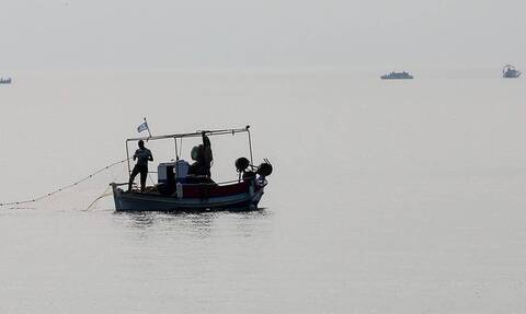 Βίντεο - ντοκουμέντο: «Τσαμπουκάδες» Τούρκων σε ψαράδες στα Ίμια