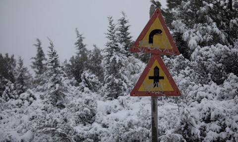 Κακοκαιρία: Προσοχή τις επόμενες ώρες! Χιόνια και τσουχτερο κρύο - Πού θα «χτυπήσουν» τα φαινόμενα