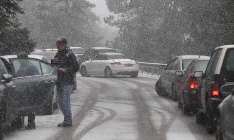 Καιρός: Παραμονή Πρωτοχρονιάς με «Ζηνοβία» - Χιόνια και χαμηλές θερμοκρασίες σε πολλές περιοχές 