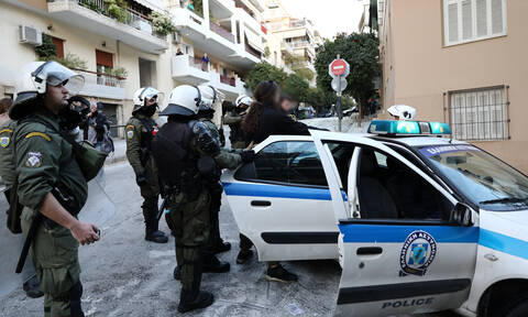 Αυτή είναι η κόρη του γνωστού Έλληνα ηθοποιού που συνελήφθη στο Κουκάκι (pics)