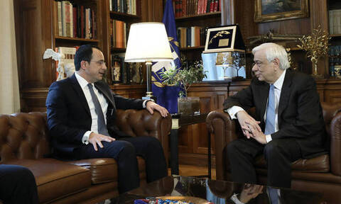 Συνάντηση Παυλόπουλου - Χριστοδουλίδη: Κυπριακό και Τουρκία στο «τραπέζι» των συζητήσεων