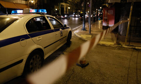 Νύχτα χάους στην Αθήνα: Μπαράζ εμπρησμών και επιθέσεων