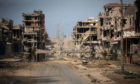 Στα «σκουπίδια» η συμφωνία του Βερολίνου; - Χαφτάρ: Σύροι πολιτοφύλακες άνοιξαν πυρ 