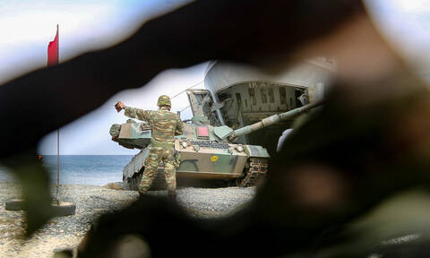 Διπλωματική πηγή: Η Ελλάδα έτοιμη να συμμετάσχει σε αποστολή επιτήρησης του εμπάργκο όπλων στη Λιβύη