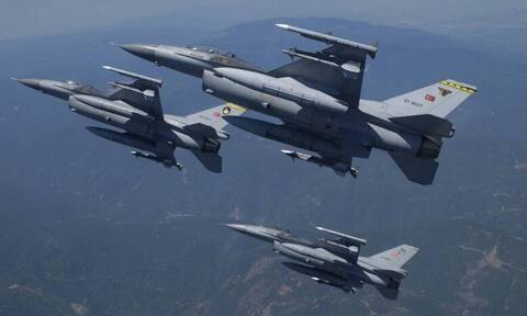 Συναγερμός στο Αιγαίο: Υπερπτήσεις τουρκικών F-16 πάνω από τους Λειψούς