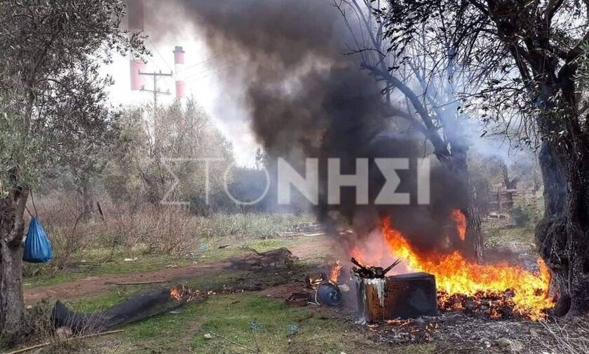 На Лесбосе мигранты подожгли район, расположенный возле электростанции острова