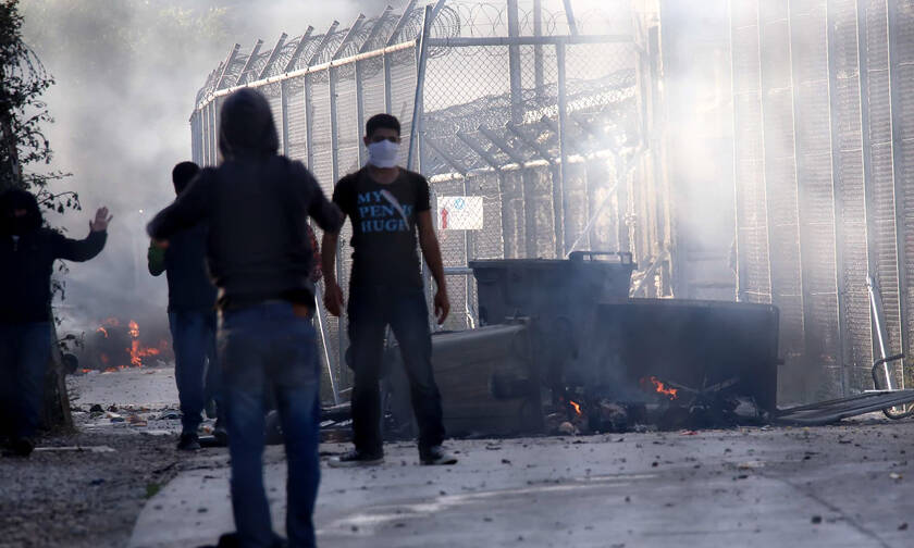 Μεταναστευτικό: Εκρηκτική η κατάσταση στη Μυτιλήνη - Νέα διαδήλωση στο λιμάνι