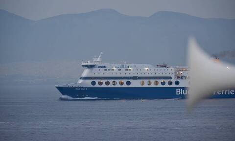 Συνεχίζεται το θρίλερ: Έρευνες του Λιμενικού για τον αγνοούμενο επιβάτη του «Blue Star 2»