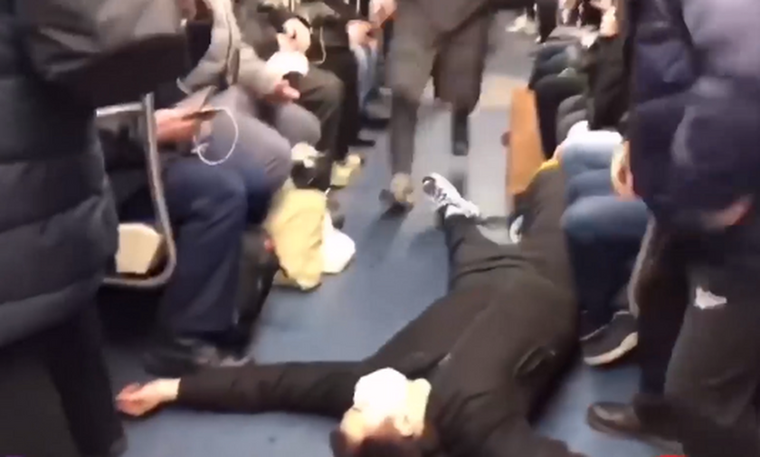 Χαμός στο Μετρό: Ούρλιαζαν οι επιβάτες - Δείτε τι συνέβη (pics)