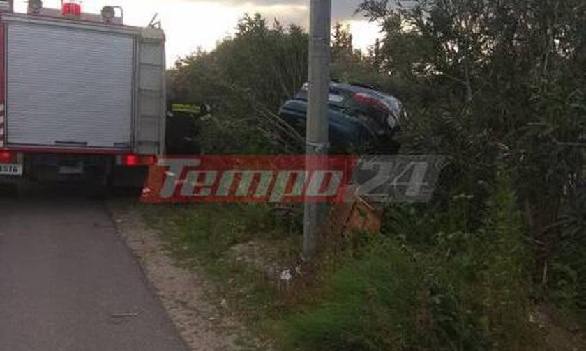 Σοβαρό τροχαίο στην Πατρών-Πύργου - Αυτοκίνητο με πενταμελή οικογένεια «προσγειώθηκε» σε χωράφι