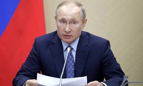 Путин: основная часть вбросов о распространении коронавируса в России идет из-за границы
