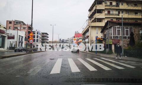 Κορονοϊός - Απαγόρευση κυκλοφορίας: Πρωτόγνωρες εικόνες από τους άδειους δρόμους της Αθήνας